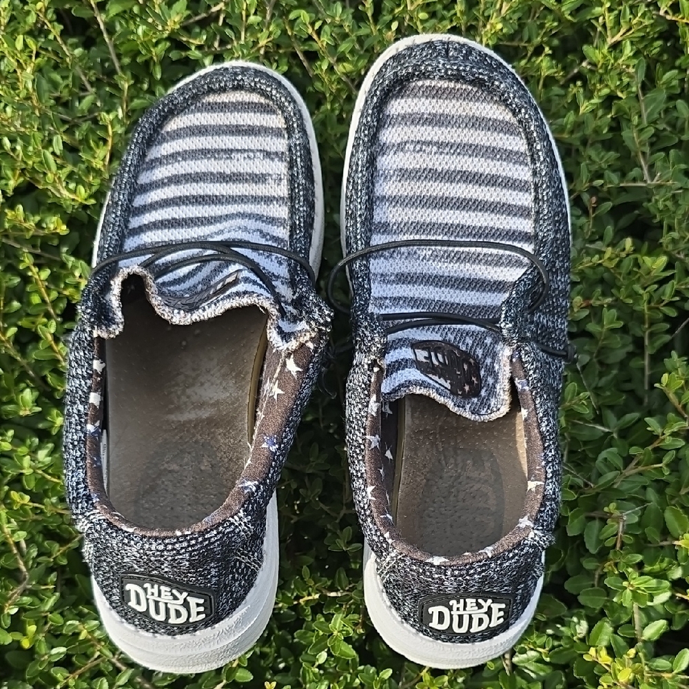 Hey Dude Wally Walls Pledge Shoes Youth 6/ Ladies 7